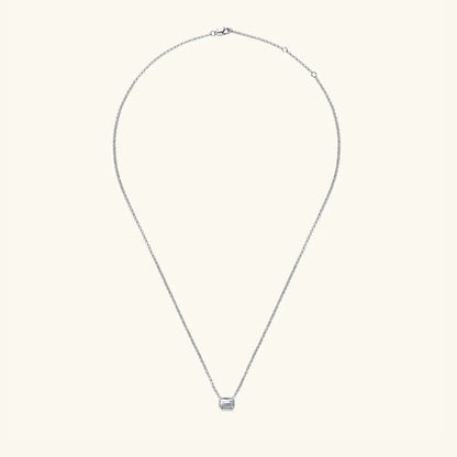 1-carat Morganite pendant necklace, small and elegant