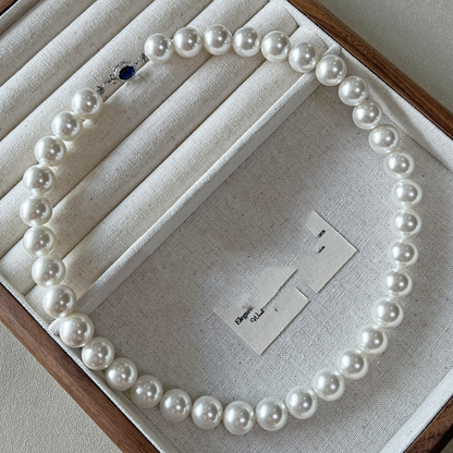 Natural Pearl Mother-of-Pearl Necklace with Silver-Blue Gem Clasp